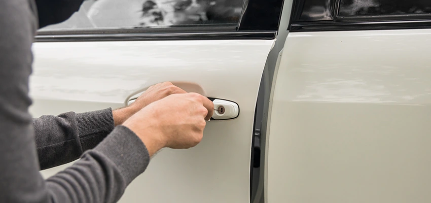 Unlock Car Door Service in La Mirada, CA